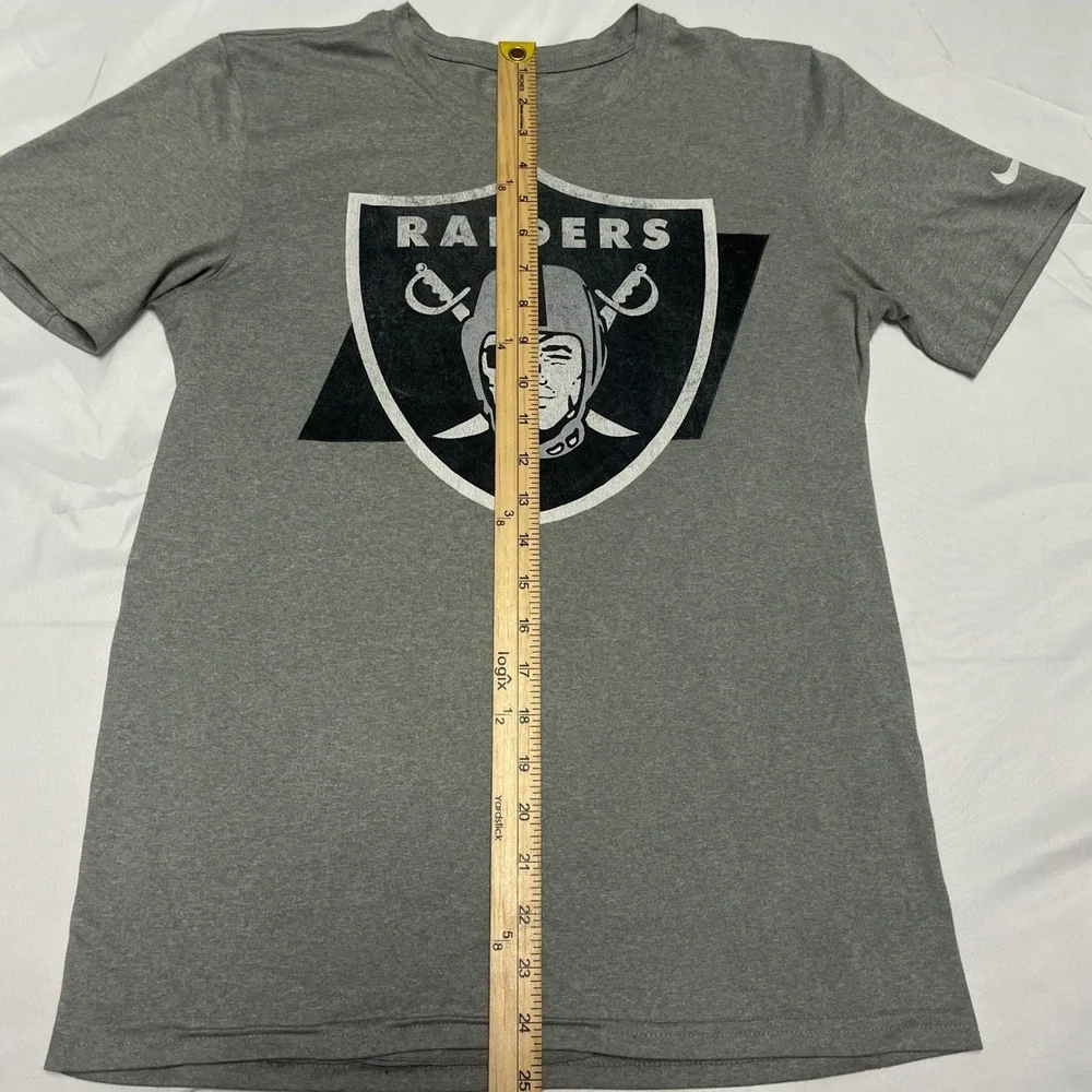Nike Kids Las Vegas Raiders Dri-FIT Graphic T-Shirt Gray Size Small